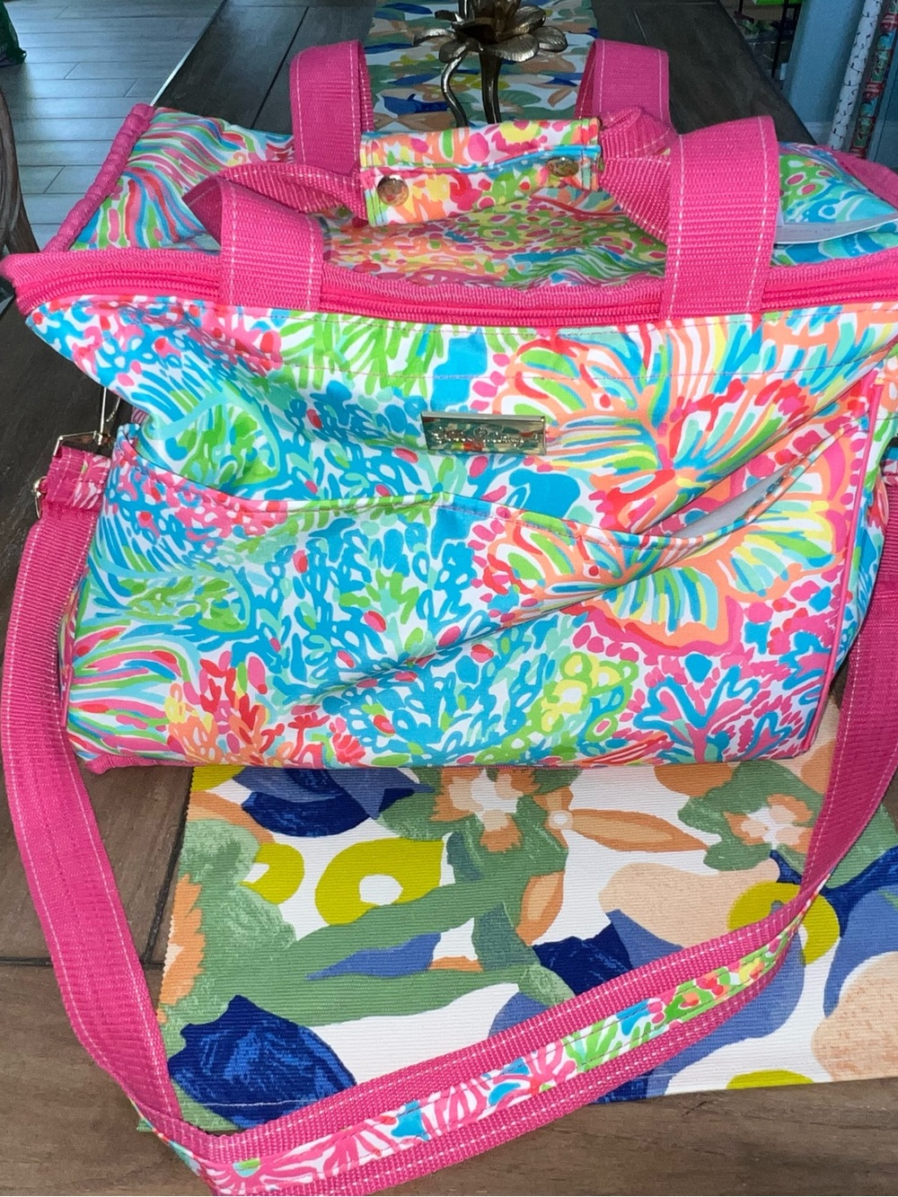 Lilly Pulitzer Multicolor tropical cooler Tote with Hot Pink Trim